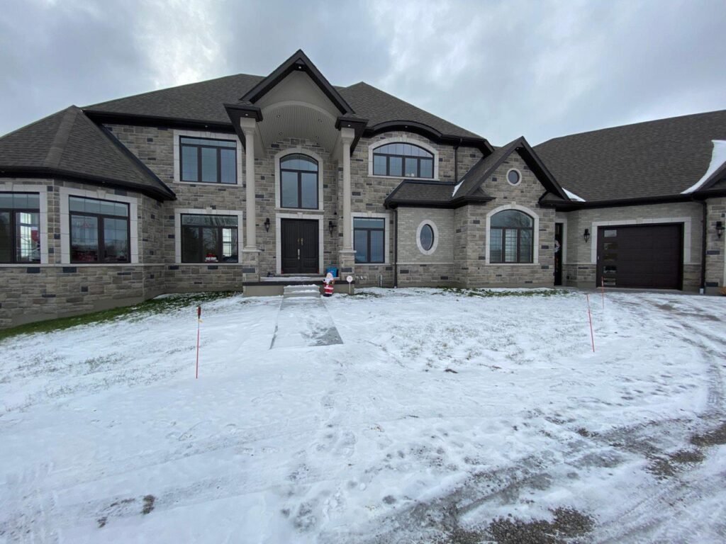 photo_6115898142785390273_y